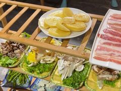 -有一锅·野生菌黑山羊腊排骨火锅(古城北门店)