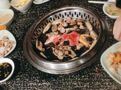 -釜御山海鲜烤肉火锅自助(新城市中心店)