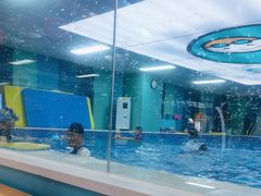 -Swim斯卫姆国际儿童游泳中心(红博中央公园店)