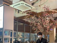 -蜜桃餐厅·伴山(湖滨商业街店)