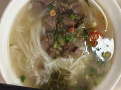-阿阳牛腩腌面店
