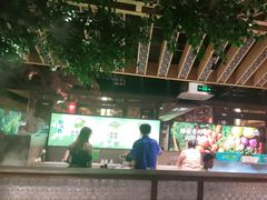 -野山舂·贵州现舂酸汤火锅(鸿通城店)