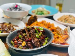 特色干锅麻辣鸭头-小桃红·东北菜·春饼烤鸭(南阳湖街店)
