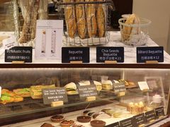面包甜点陈列柜-WHEAT&BAKER-麥(凯德来福士店)