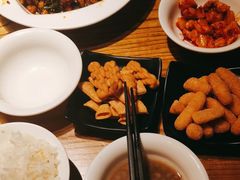 -爱碗亭·鲜炒湖南菜(壹城中心店)