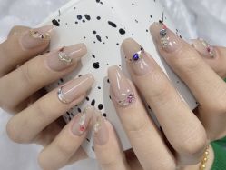 -爱纶美·美甲美睫半永久