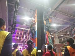 -嗨翻Hi-Fun竞技主题乐园·蹦床亲子生日轰趴(国光1937店)