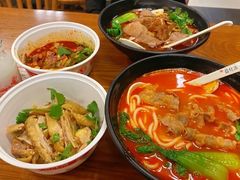-鑫花溪牛肉米粉(凤凰街创始总店)