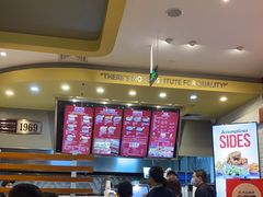 -The Habit Burger Grill 哈比特汉堡(爱琴海店)