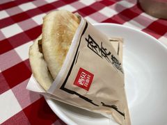 酥皮肉夹馍-西贝(上海我格广场店)