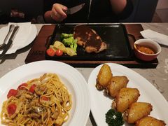 -必胜客(格尔木华兴店)