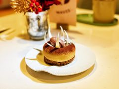 榛·爱-潮一不贰·法式甜品·生日蛋糕·西式简餐(外滩店)