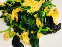 菠菜木耳鸡蛋-塔哈尔·新疆盛宴(城西银泰店)