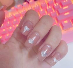 -UGIRL有个美甲