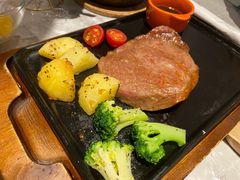 -必胜客(漕宝路店)