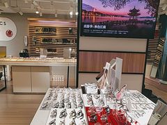 -瑞司视光眼镜·蔡司战略合作眼镜店(新街口店)