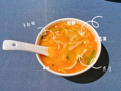 塔吉克传统羊杂汤-伊带伊路新疆美食府(呼家楼店)