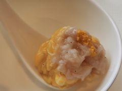 蟹黄干蒸烧卖-白天鹅宾馆-宏图府餐厅