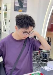 点击看大图 -逸丝风尚专注烫染