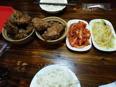 -万和春排骨砂锅米饭(湖北路店)