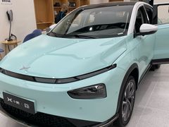 -小鹏汽车(北京龙湖长楹天街销售中心)