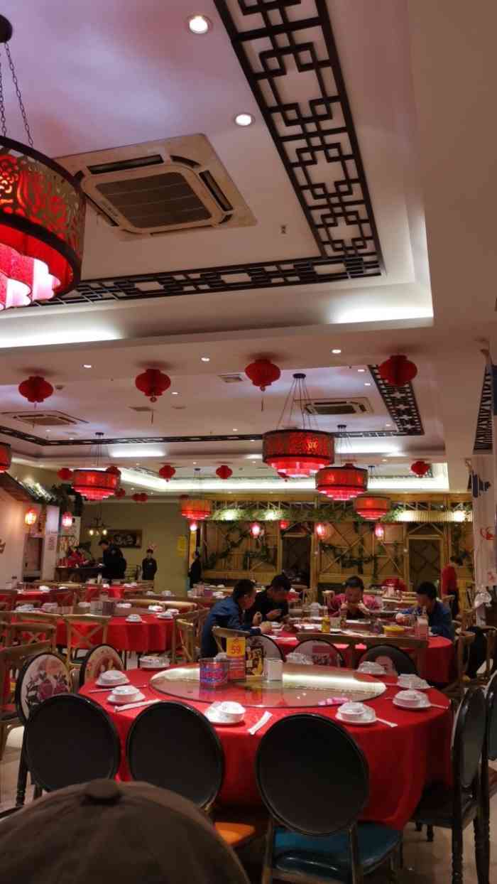 江南名灶-"这边菜的味道不错. 三楼服务员刘琳态度服.