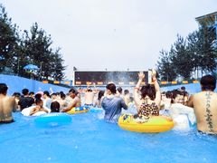 -欢乐水魔方水世界