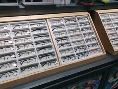 -镜客眼镜(浦江欢乐颂店)