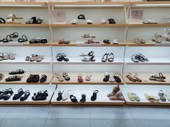 -hotwind热风(世纪东方广场店)