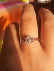 -威德钻石-克拉钻大本营(南京东路店)