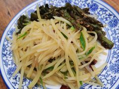 -杨三娘跷脚牛肉(羊子山西路店)