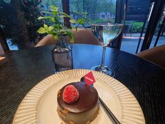 -wineapp葡萄酒餐吧(外滩金融中心店)