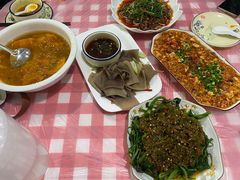 -洪霞餐馆