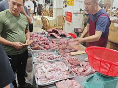 -标记美食新鲜猪杂(兴南大道店)