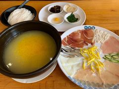 -桥香园过桥米线(国贸店)