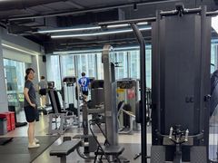 -超鹿运动(五四路恒力城店)