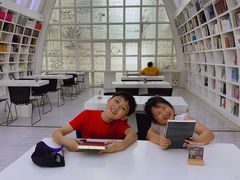 -钟书阁(松江泰晤士小镇店)