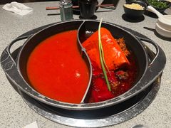 番茄红汤鸳鸯锅-园里火锅(仁和新城店)