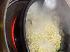 -濠轩阁特色生蚝火锅(水湾路店)