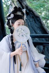 -一揽芳华汉服旗袍体验馆(拙政园店)