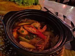 -Lanterns Vietnamese Restaurant
