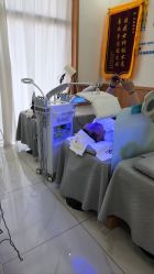 -靓芙泉专研痘痘肌