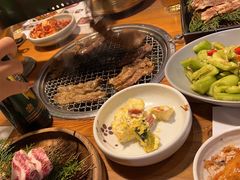 -草家酱蟹炭火烤肉店(珲春南路一店)