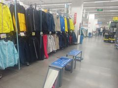 -迪卡侬(西华店)