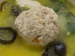 溱湖蟹黄蟹狮子头-溱湖八鲜菜馆