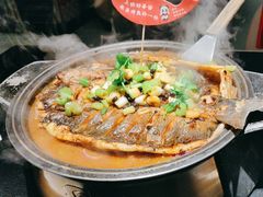 -辣尚瘾·烤鱼·新川菜(牡丹园直营店)