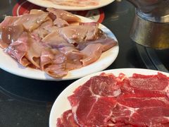 -周老三跷脚牛肉·全牛火锅(非遗传承店)