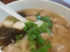 -手劲鱼丸馄饨铺(哈一百店)