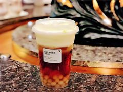 金凤茶王-喜茶(上海兴业太古汇店)