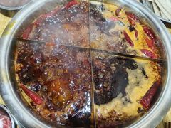 中辣红锅-渝味黄姐火锅(黄泥村店)